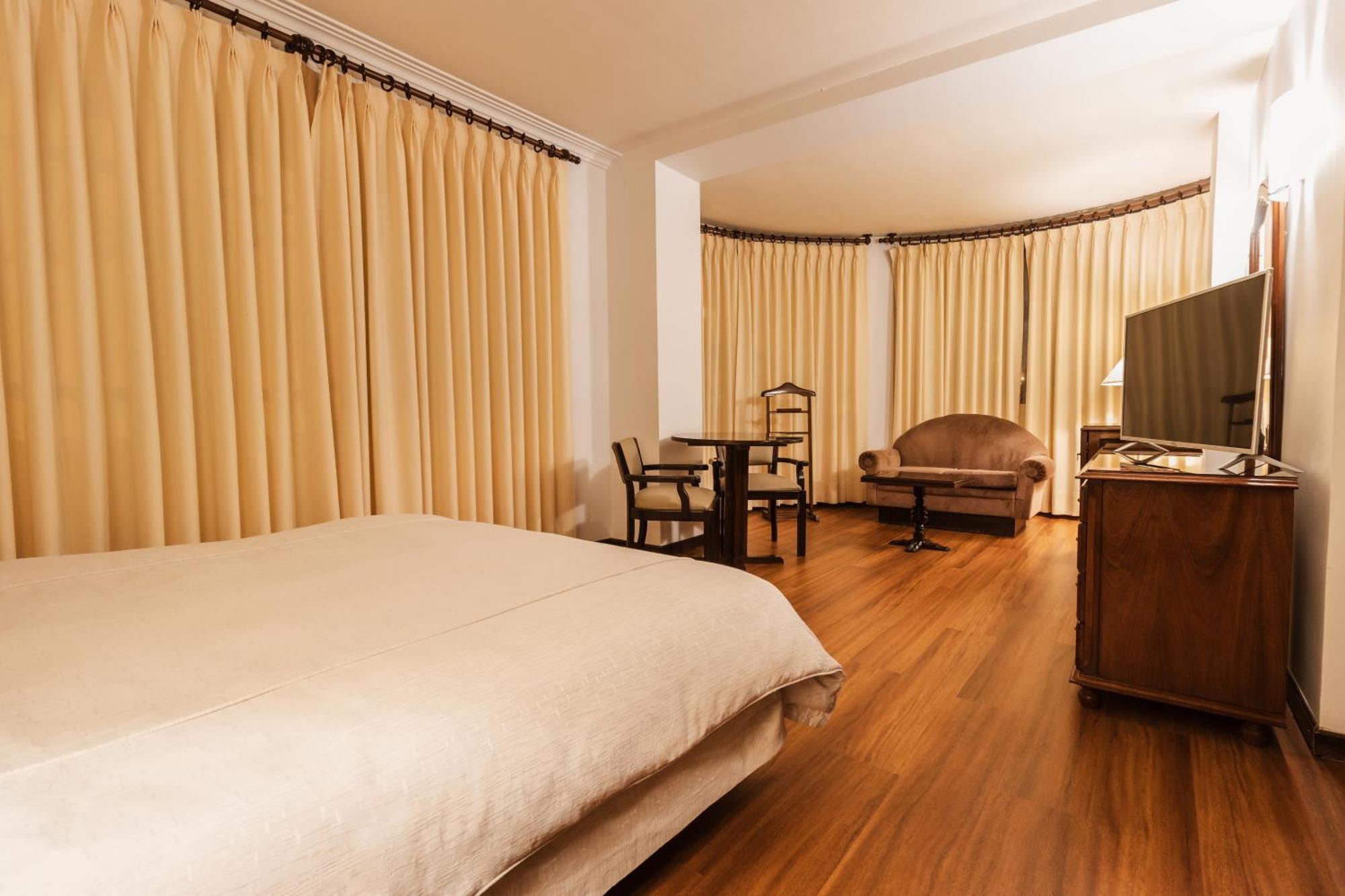 El Rey Palace Hotel